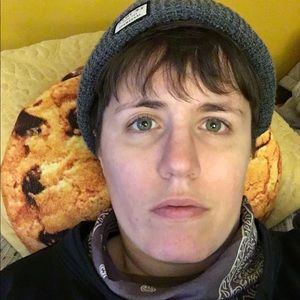 Meet your Posher, Jillian